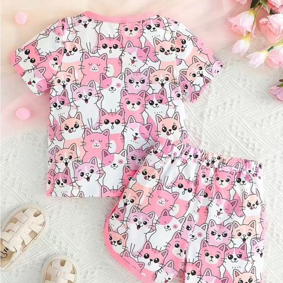 2pc Toddler Girls Cute Cartoon Cat T-Shirt & Matching Shorts - Picture 2 of 7